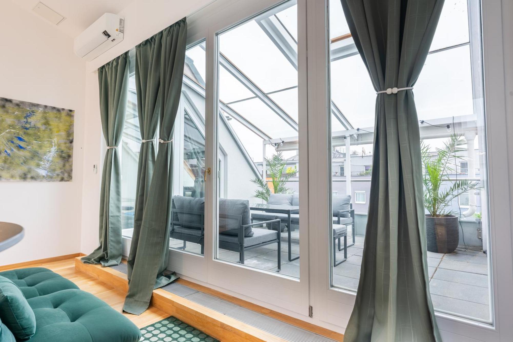 Premium - Rooftop Penthouse